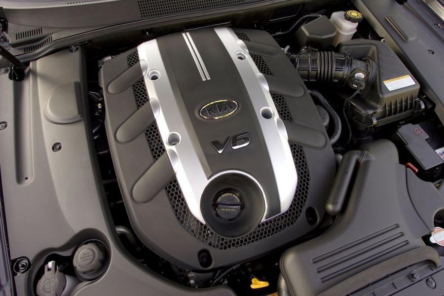  Kia Opirus Amanti 2008 года  (фото 3 из 7)